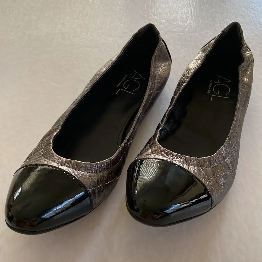 AGL Metallic Quilted Upper with Patent Black Cap-Toe Ballet Leather Flats Sz 39